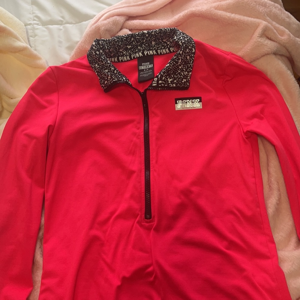 Victoria’s secret long sleeve sweater half zip